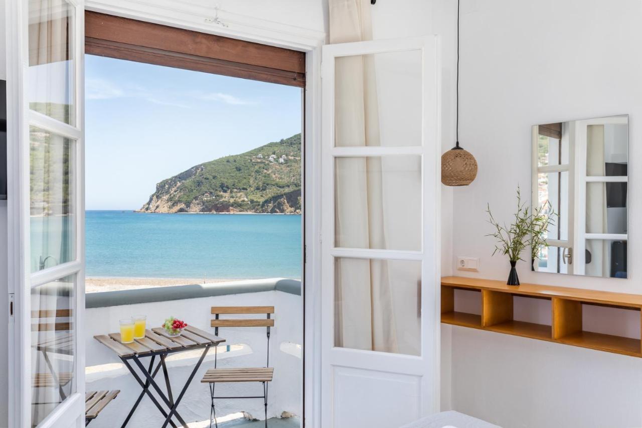 Uncle John'S Guesthouse Skopelos Town Exterior foto