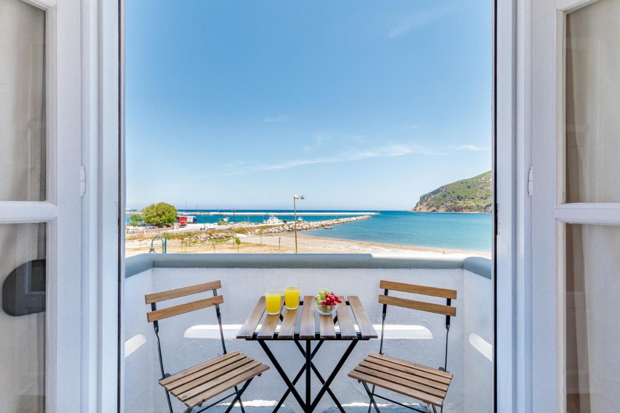 Uncle John'S Guesthouse Skopelos Town Exterior foto