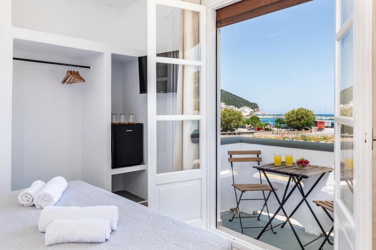Uncle John'S Guesthouse Skopelos Town Exterior foto