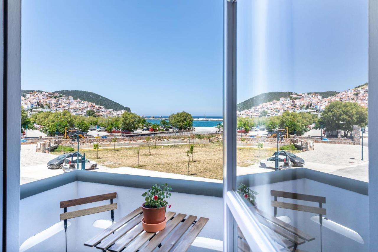 Uncle John'S Guesthouse Skopelos Town Exterior foto